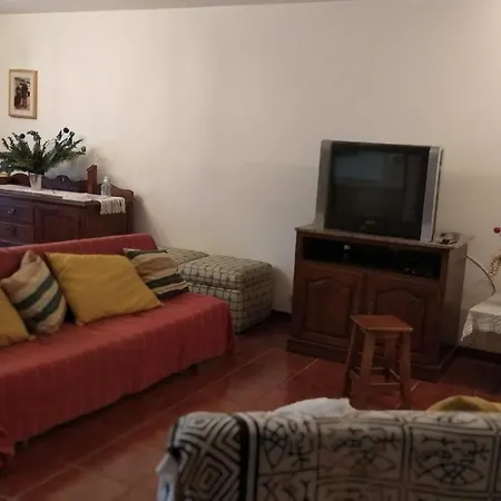 Casa De Fundevila *
