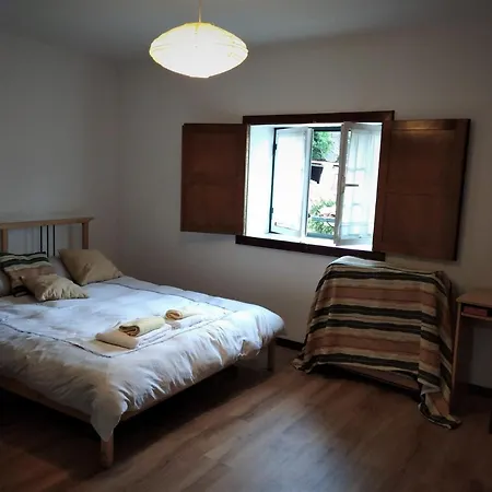 Casa De Fundevila Semesterbostad *