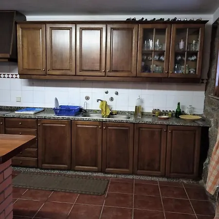 Casa De Fundevila Casa de Férias